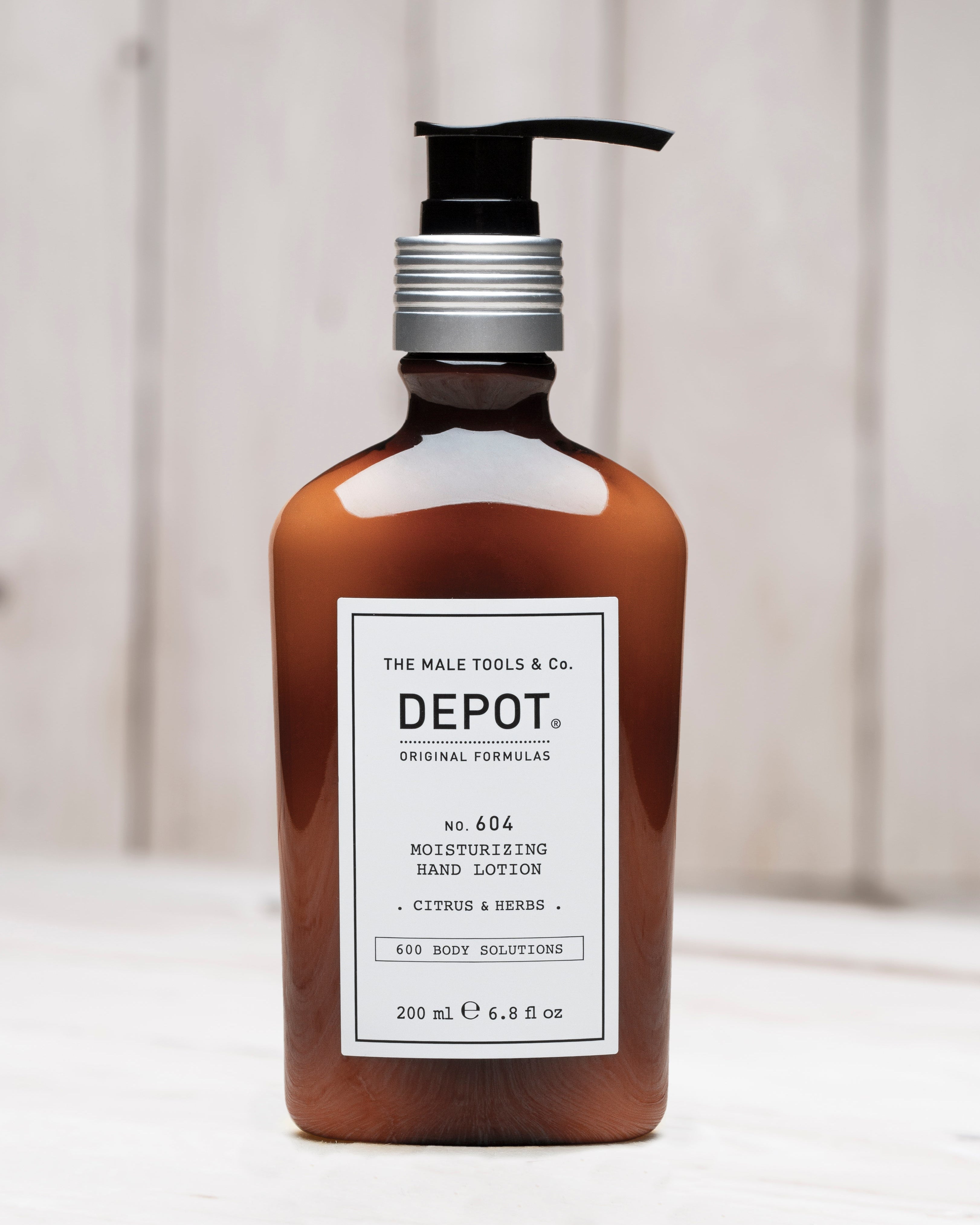604- Moisture Hand Lotion (200m)